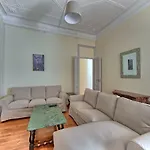 Kings Apartment